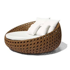 Chaise Diva elaborada com Fibra Sintética, com acolchoados na cor bege